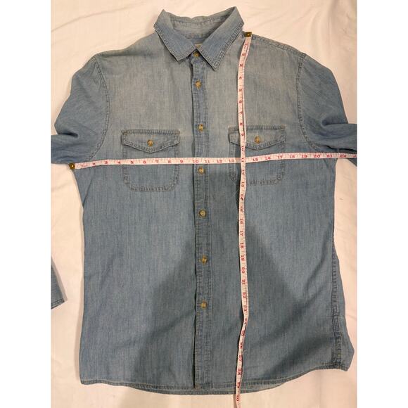 Mossimo Men’s Light-Wash Denim Button Up Size Medium Athletic Fit - Picture 3 of 6